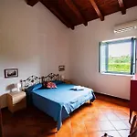 Casa Bianca Capo dʼOrlando